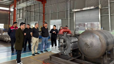 嚴苛標準，匠心交付！岳陽某石化企業(yè)用戶親臨我廠驗收其專屬羅茨螺桿真空泵機組【非耀】